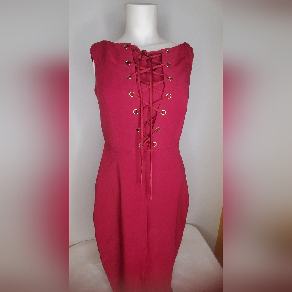 Jax Black Label Size 6 Vibrant Pink Dress Criss Cross Bandage At Front